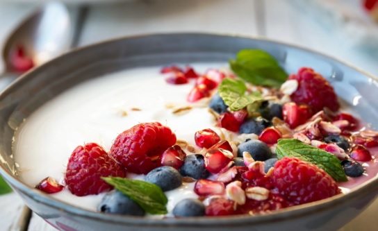 Jogurt z owocami